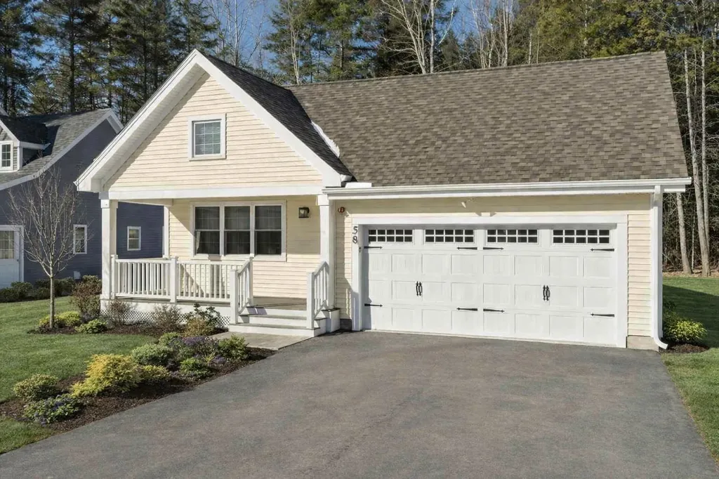 58 Three Ponds Drive Brentwood NH 03833