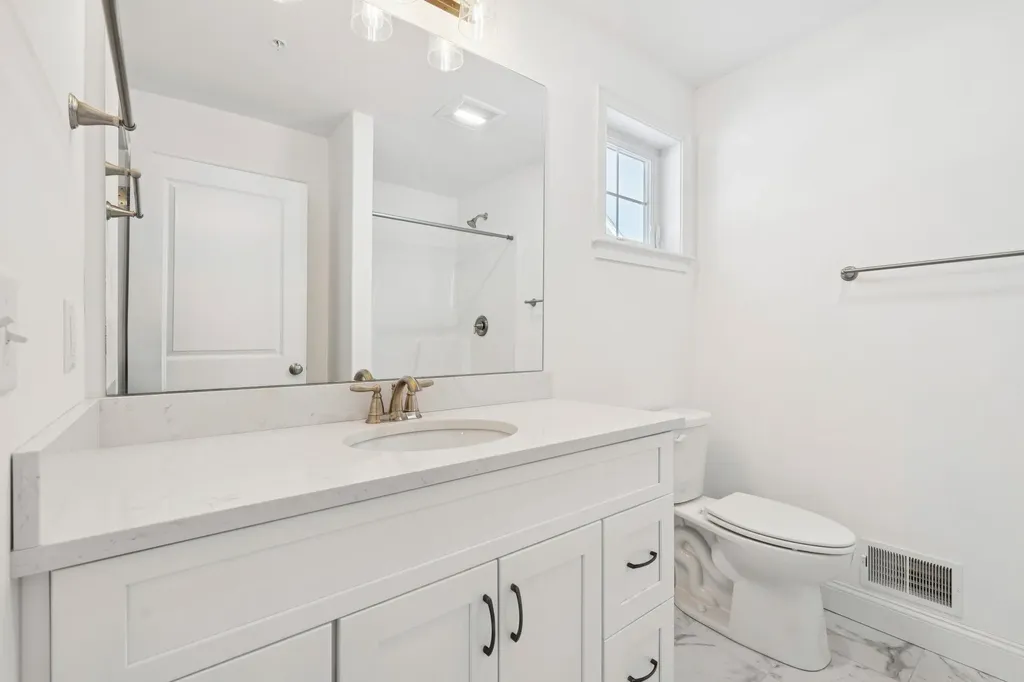 58 Three Ponds Drive Brentwood NH 03833