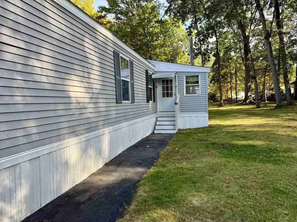 56 Nelson Street Salem NH 03079