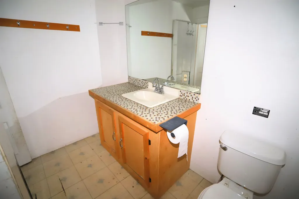 12 Baraw Road Lowell VT 05847