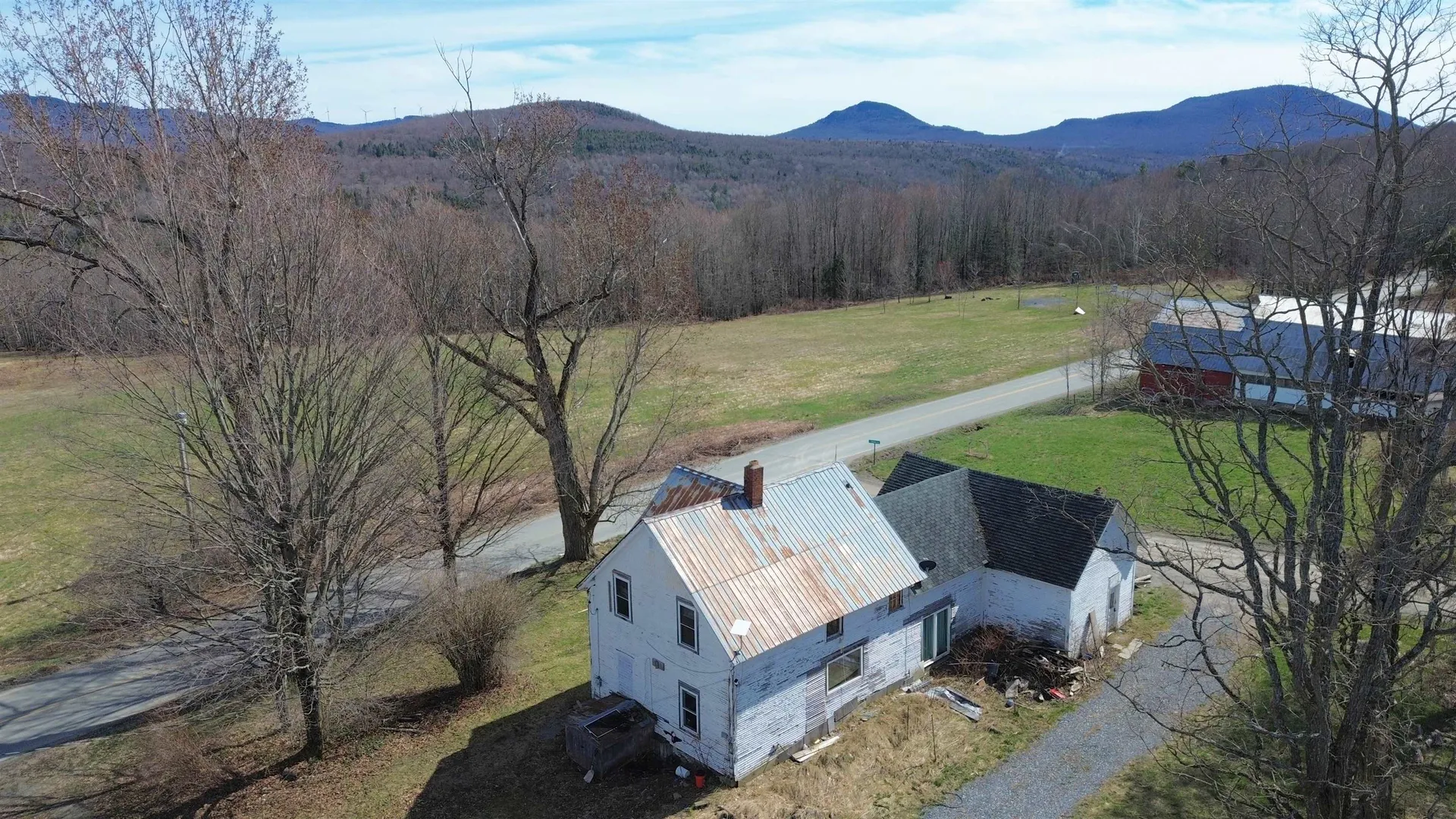 12 Baraw Road Lowell VT 05847