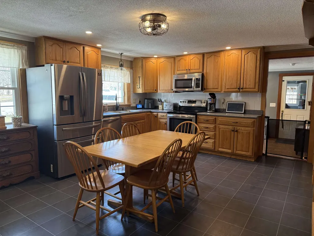 387 Meadow Brook Road Brattleboro VT 05301