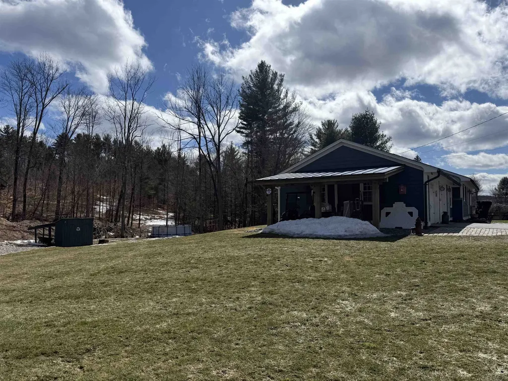 387 Meadow Brook Road Brattleboro VT 05301