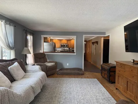 387 Meadow Brook Road Brattleboro VT 05301