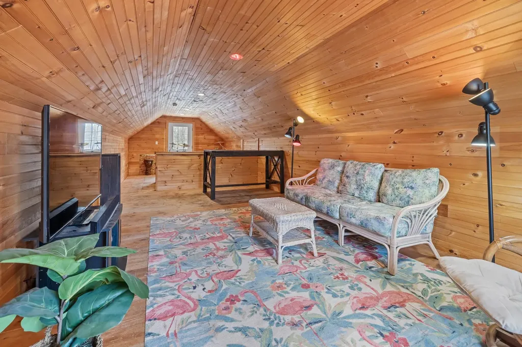 1487 Nh Route 12a Plainfield NH 03781