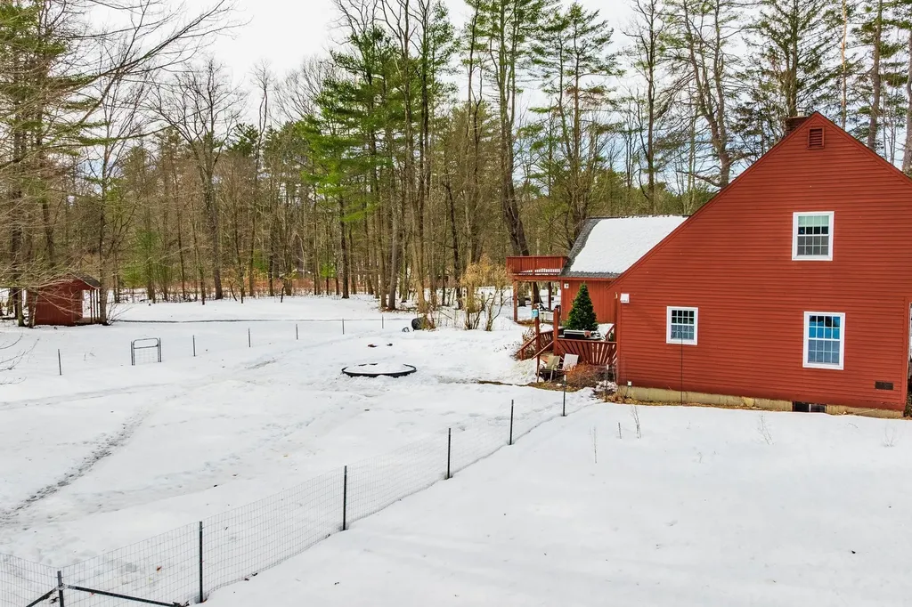 1487 Nh Route 12a Plainfield NH 03781