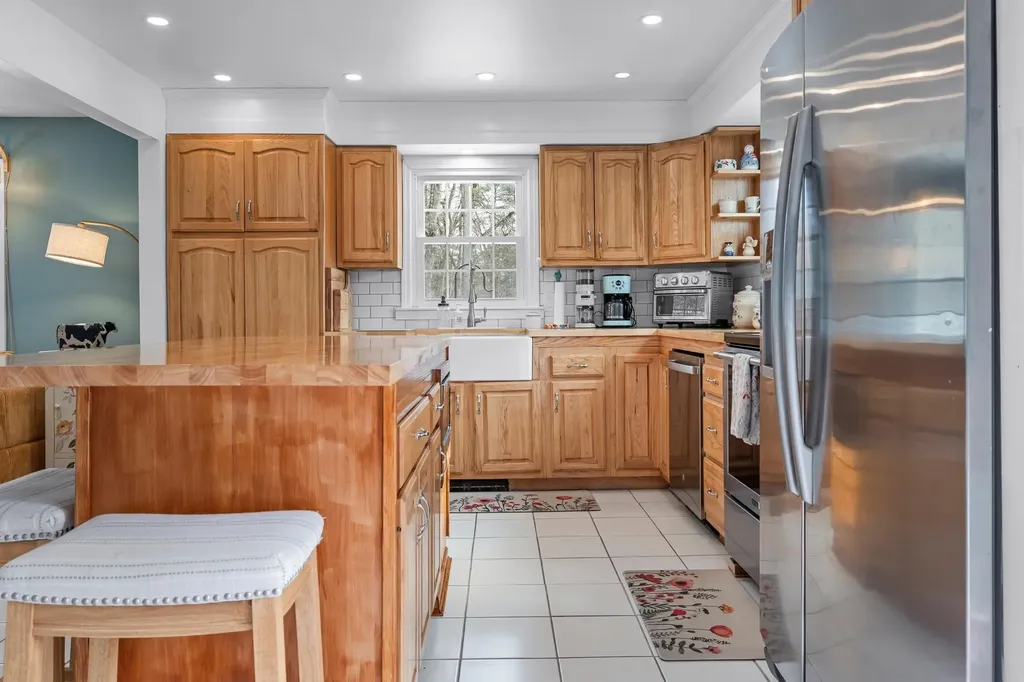 1487 Nh Route 12a Plainfield NH 03781