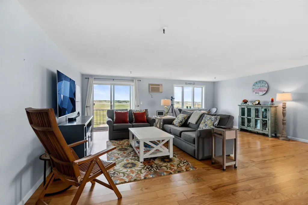 407 Ocean Boulevard Hampton NH 03842