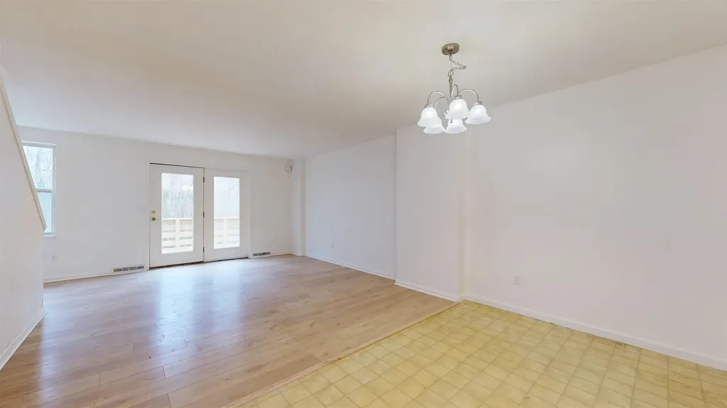 7 Ira Lane Burlington VT 05408