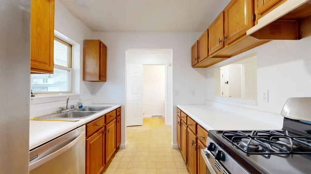 7 Ira Lane Burlington VT 05408