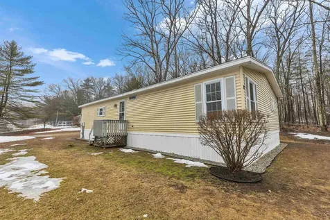 28 Willow Terrace Loudon NH 03307