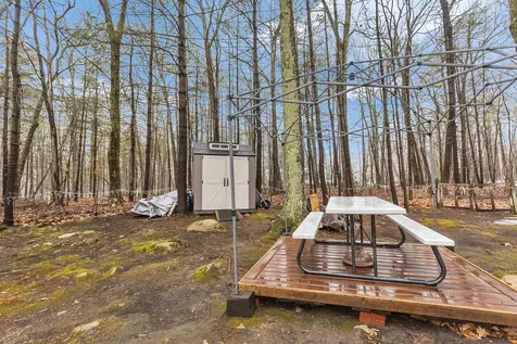 28 Willow Terrace Loudon NH 03307