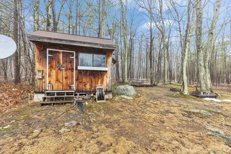 28 Willow Terrace Loudon NH 03307