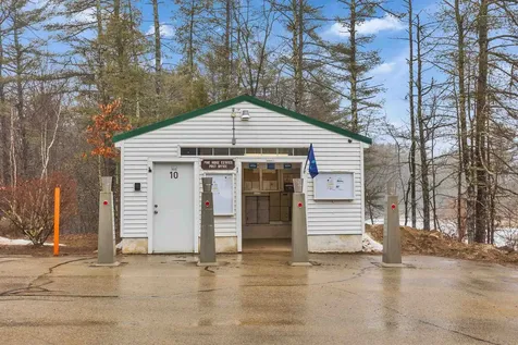 28 Willow Terrace Loudon NH 03307