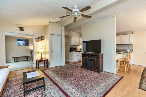 28 Willow Terrace Loudon NH 03307
