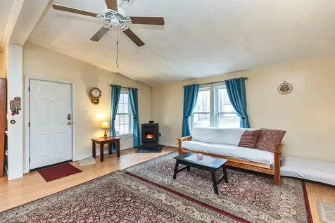 28 Willow Terrace Loudon NH 03307