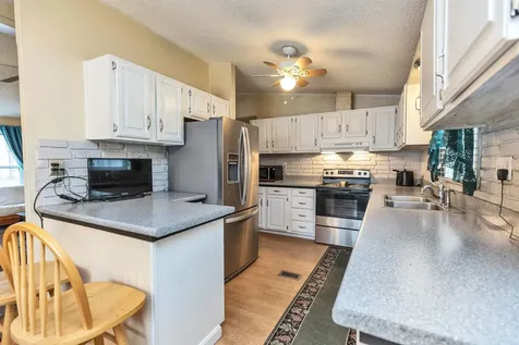 28 Willow Terrace Loudon NH 03307