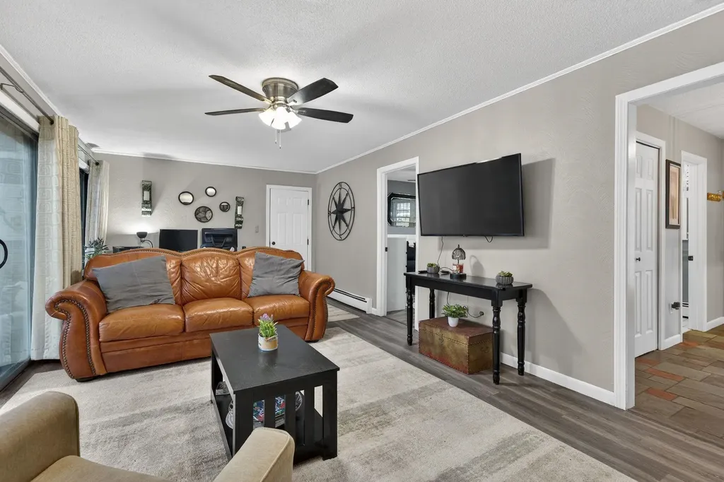 42 Marianna Road Salem NH 03079