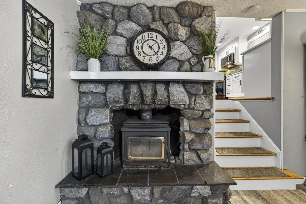 42 Marianna Road Salem NH 03079