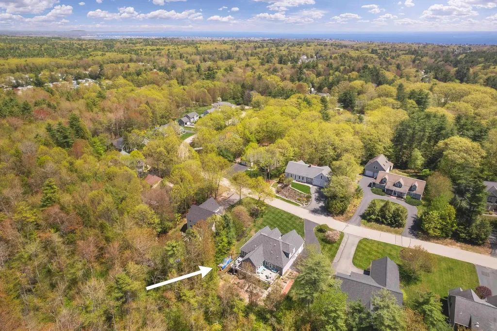 141 Rabbit Run Wells ME 04090