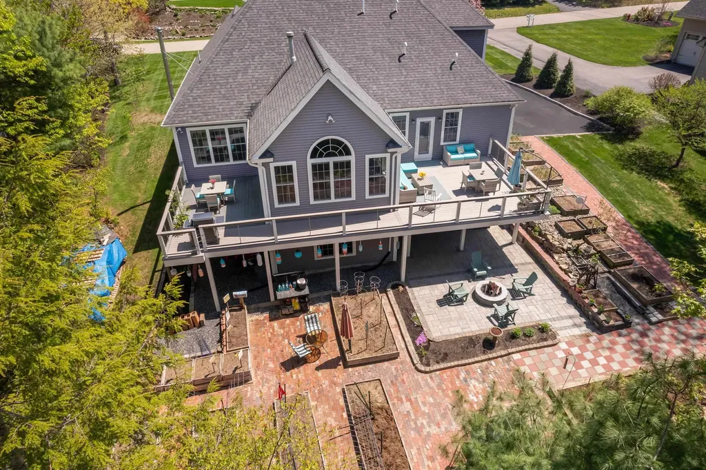 141 Rabbit Run Wells ME 04090