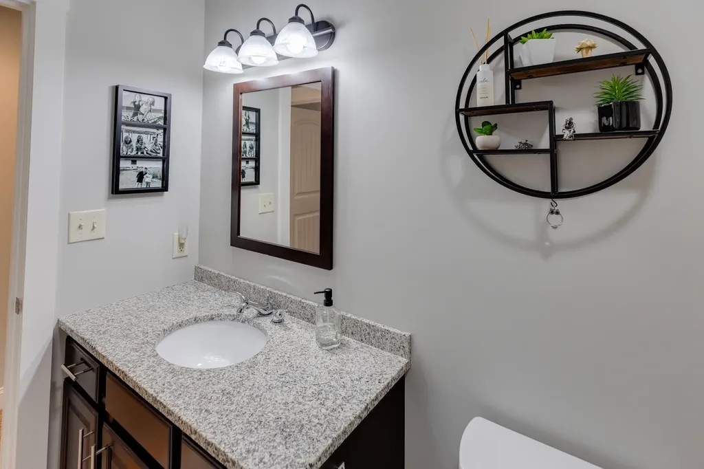 23 Falls Road Thornton NH 03285