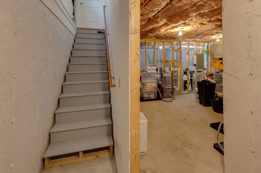 23 Falls Road Thornton NH 03285