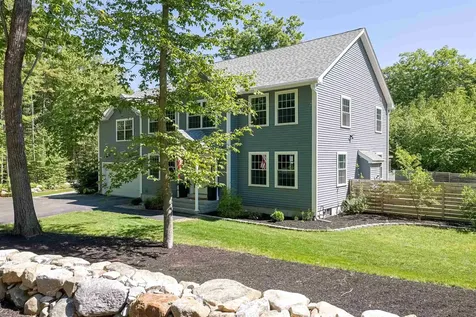 8 Poor Farm Road Brookline NH 03033