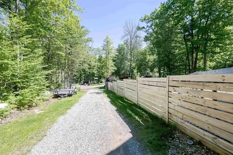 8 Poor Farm Road Brookline NH 03033
