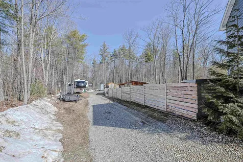 8 Poor Farm Road Brookline NH 03033
