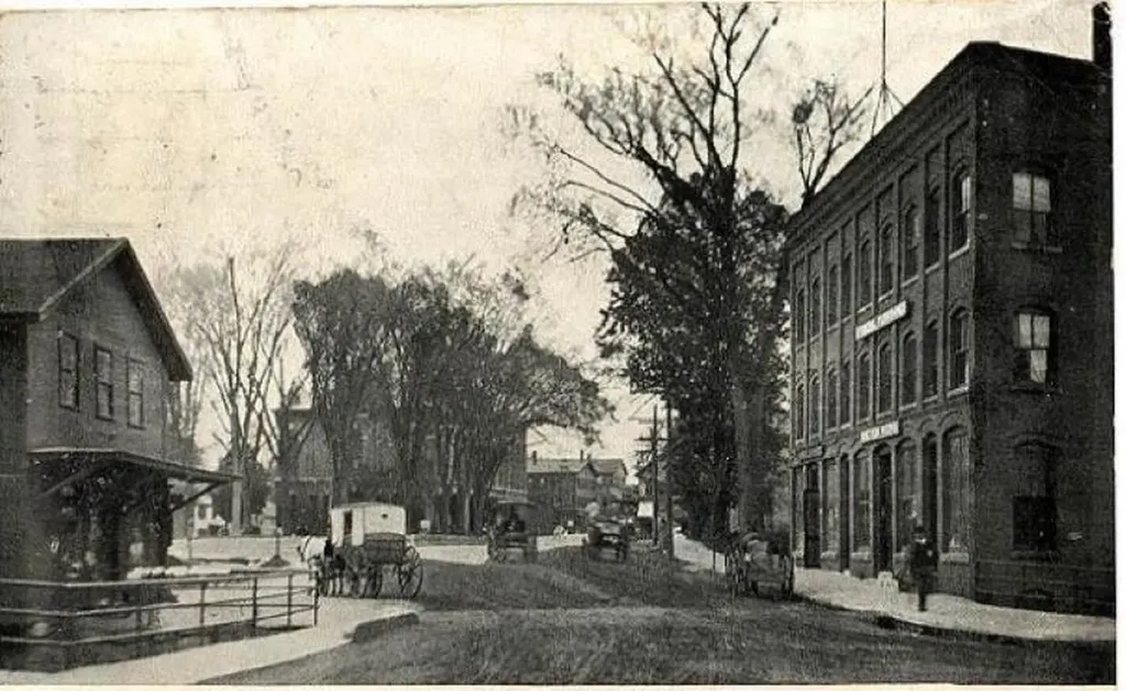 111 Union Square Milford NH 03055