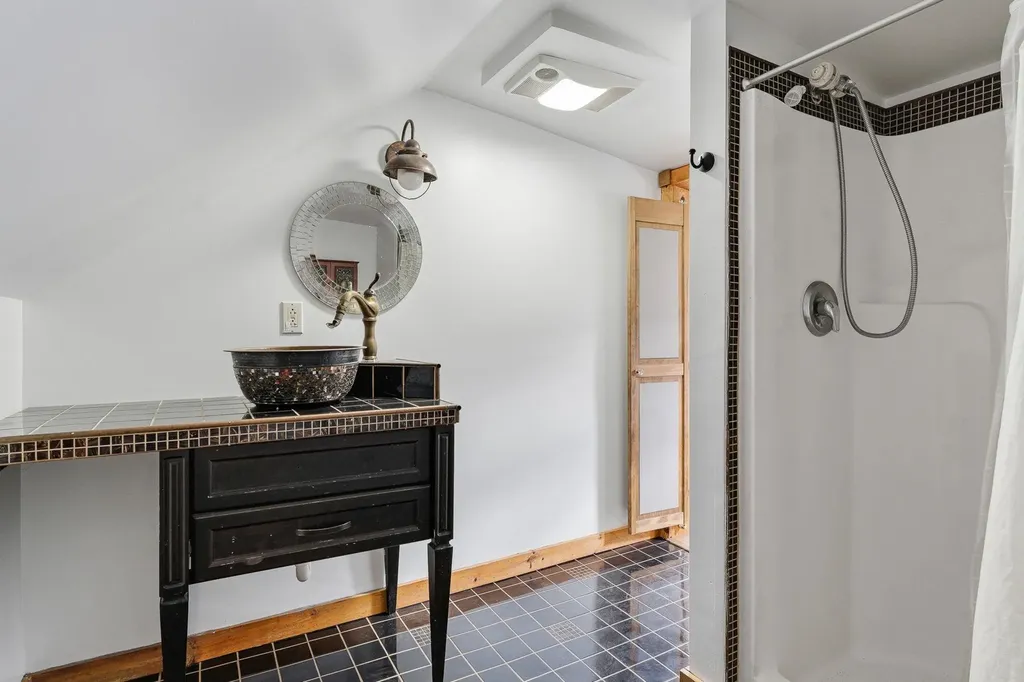 53 Main Street Plainfield VT 05667