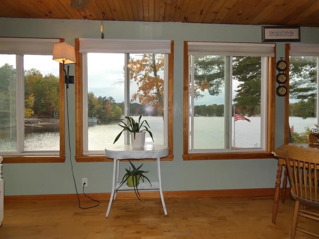 10 Spur Road Ossipee NH 03814