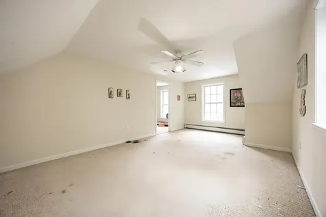 20 Madison Lane Newmarket NH 03857