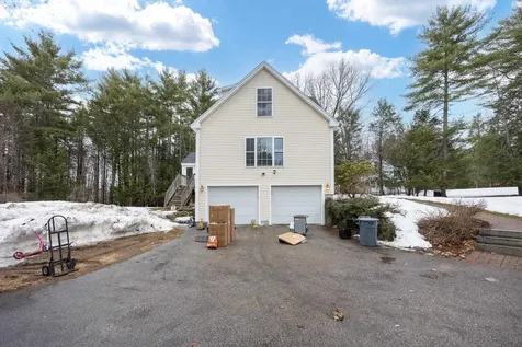 20 Madison Lane Newmarket NH 03857