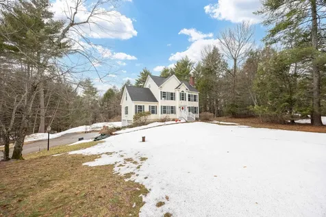 20 Madison Lane Newmarket NH 03857