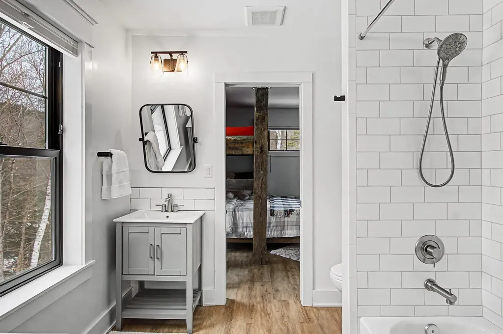 77 Two Ponds Road Warren VT 05674