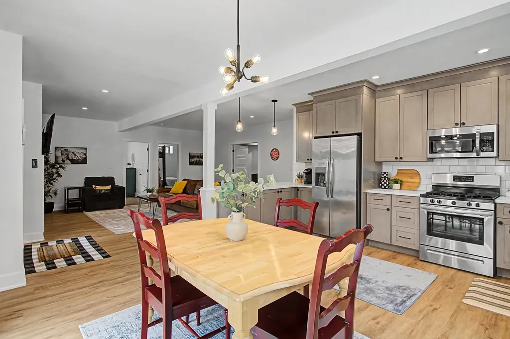 77 Two Ponds Road Warren VT 05674