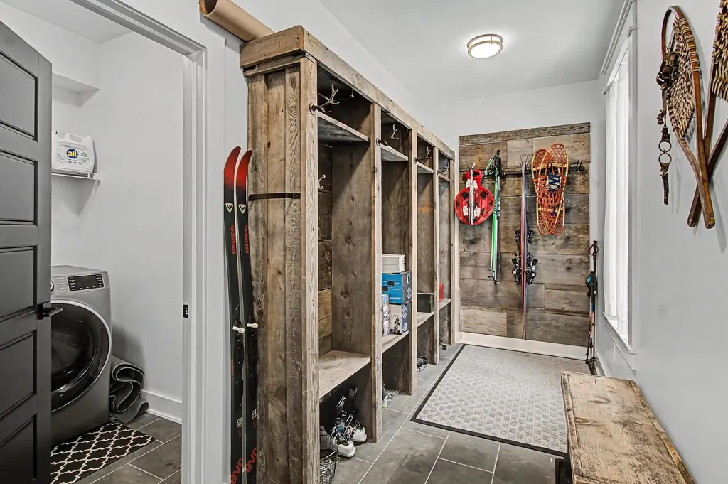 77 Two Ponds Road Warren VT 05674