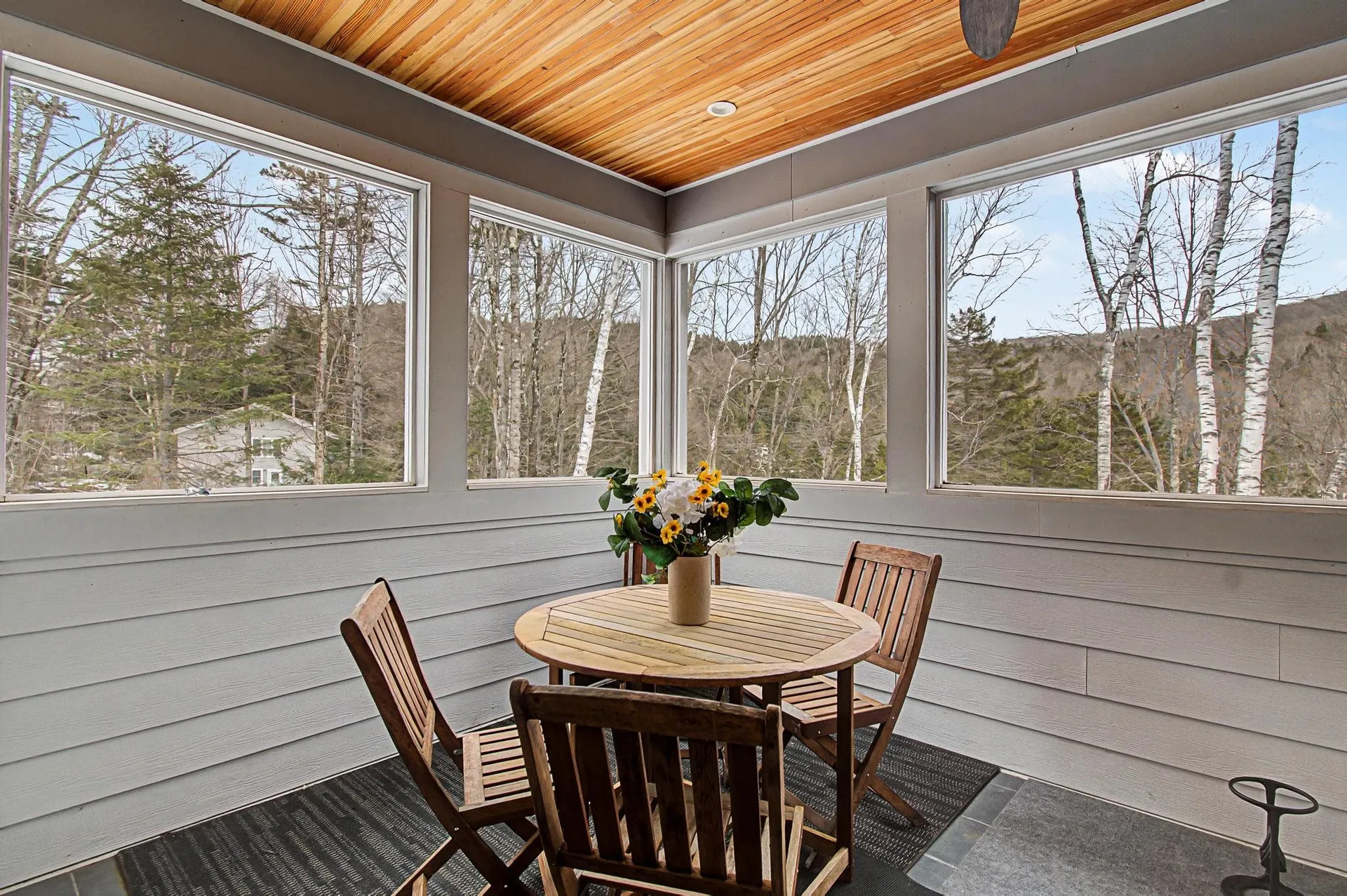 77 Two Ponds Road Warren VT 05674