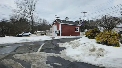 68 Lowell Road Hudson NH 03051
