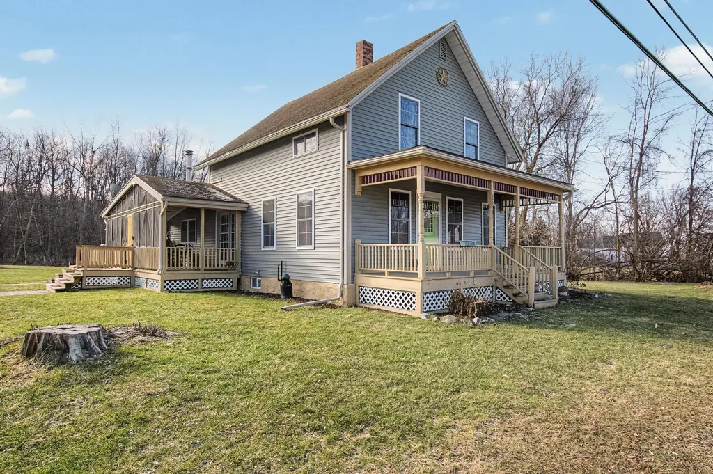 32 Church Road St. Albans Town VT 05478