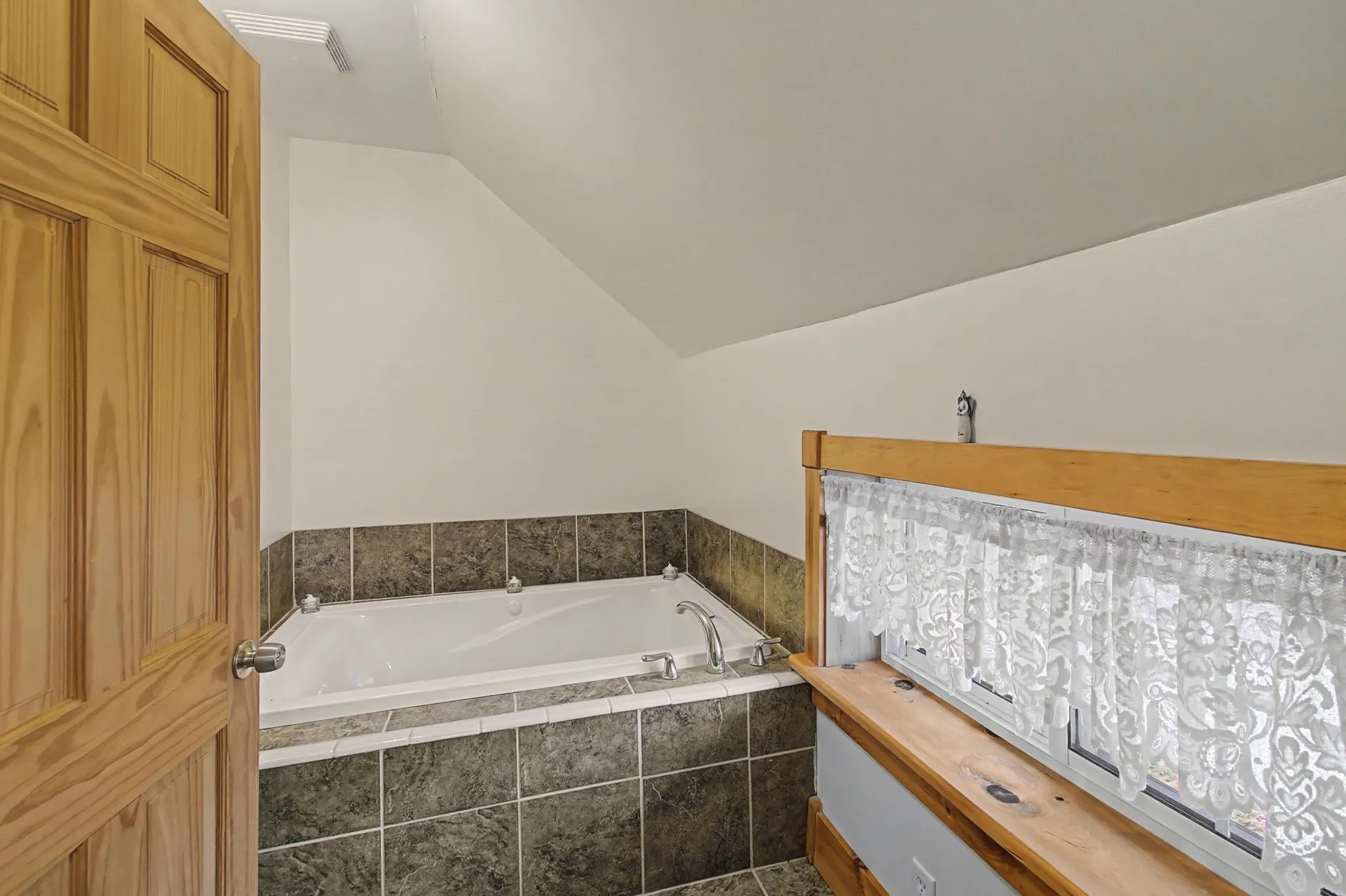 32 Church Road St. Albans Town VT 05478