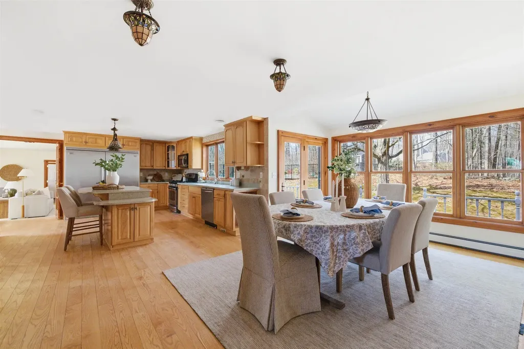 40-40A Pine Hill Road Hollis NH 03049
