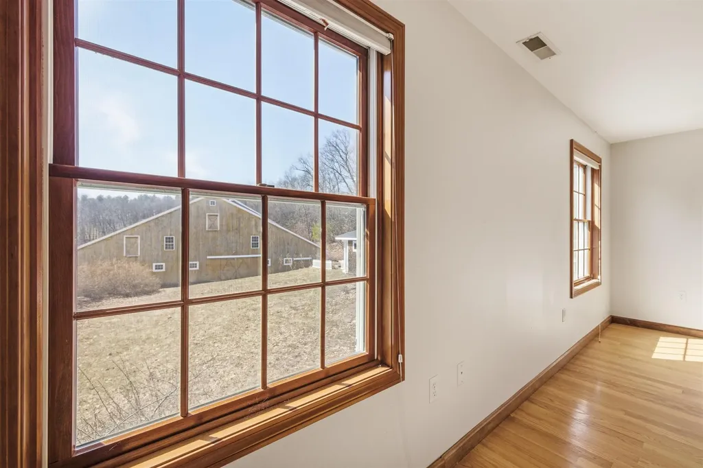 40-40A Pine Hill Road Hollis NH 03049