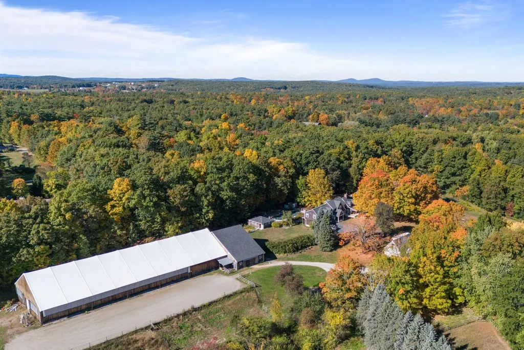 40-40A Pine Hill Road Hollis NH 03049