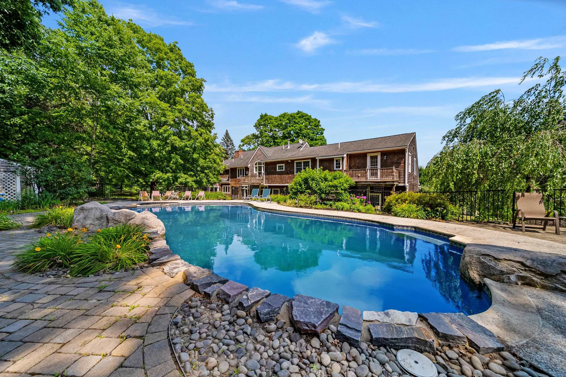 40-40A Pine Hill Road Hollis NH 03049