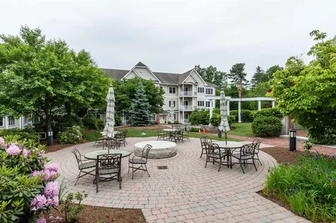 160 Daniel Webster Highway Nashua NH 03060