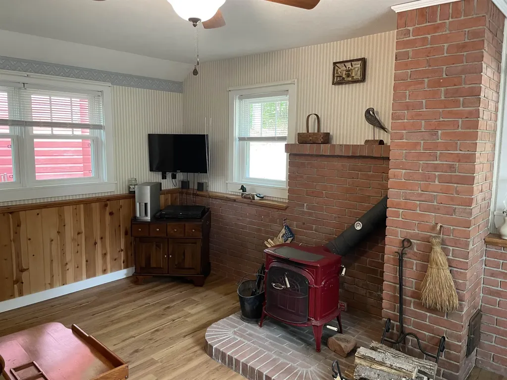748 Plains Road Madison NH 03875