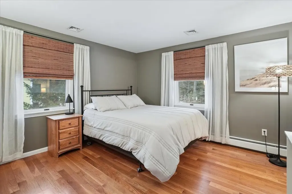 12 Old Gordon Road Brentwood NH 03833